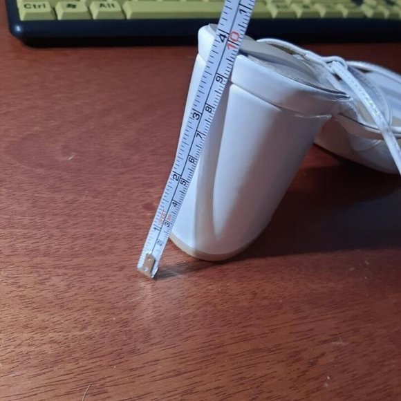 Elisabet Lang Lace Up Open Toe Block Heel White Sz8 Sandals PreLoved Good Condi. - Picture 6 of 6